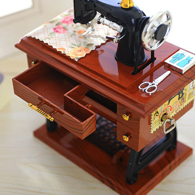 Sikunuo | Mini Craft Retro Sewing Machine Decor