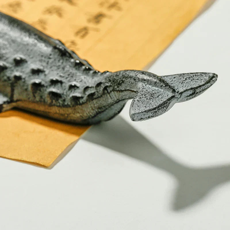 Sikunuo | Iron Whale Mini Home Decor