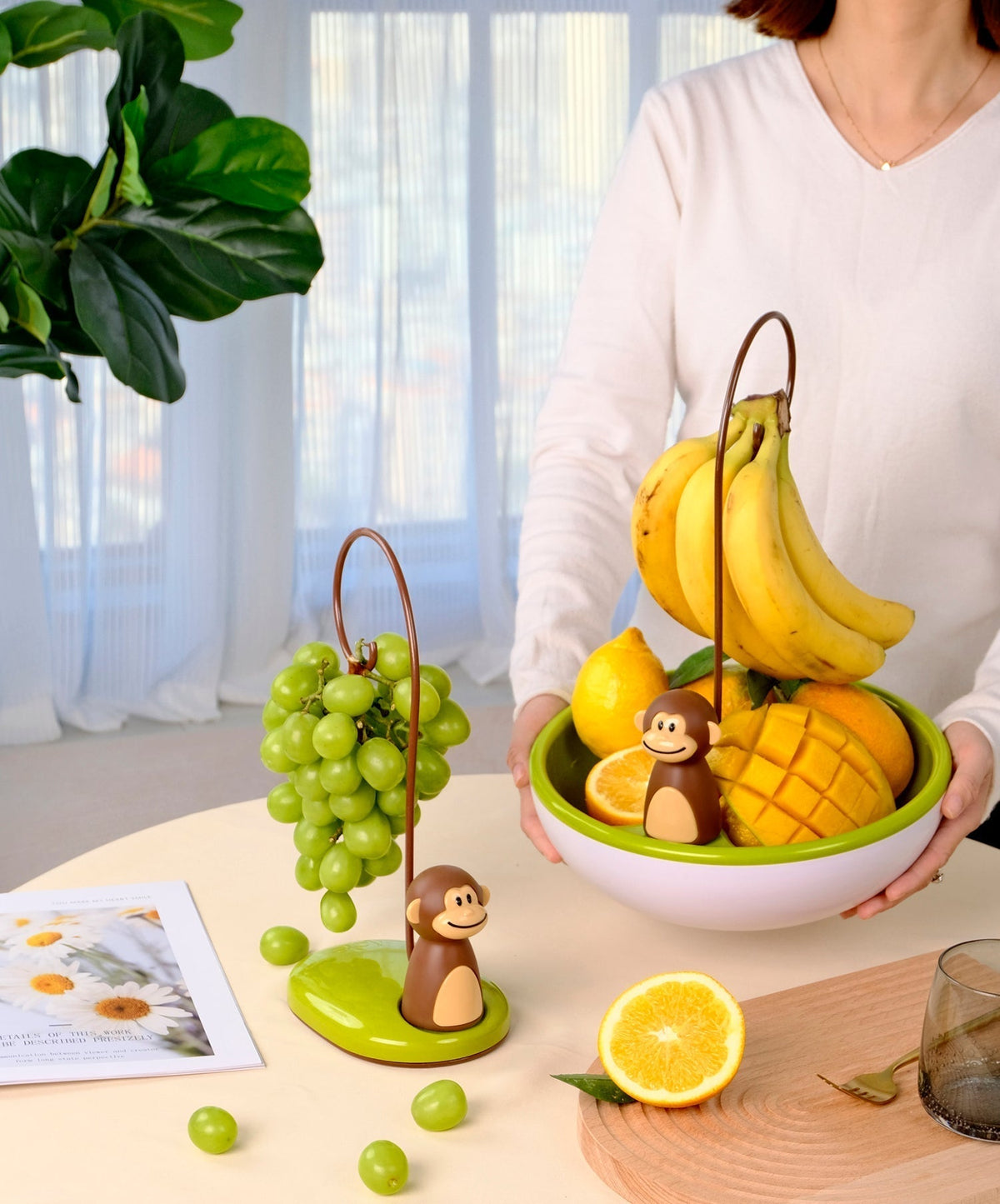 Sikunuo | Monkey Shape Kitchen Banana Hanger Stand