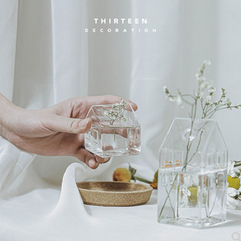 Sikunuo | Simple Mini House Glass Flower Vase