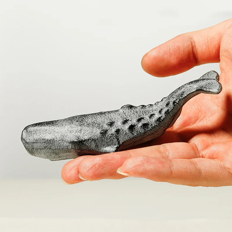 Sikunuo | Iron Whale Mini Home Decor