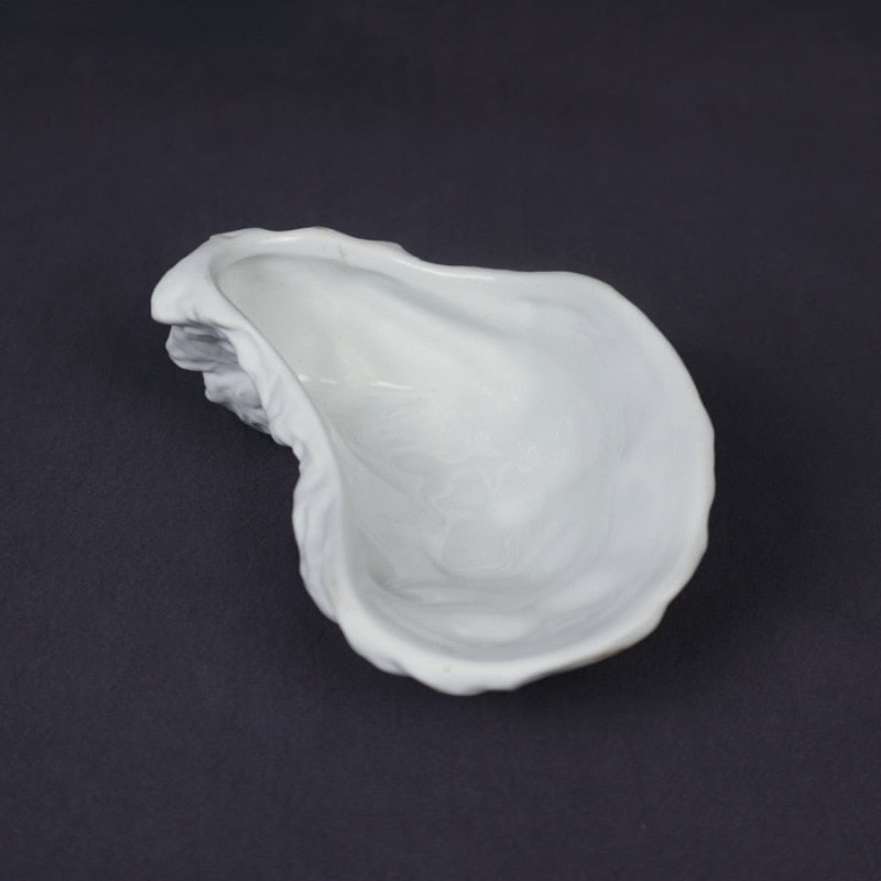 Sikunuo | Oyster Shaped Ceramic Plate