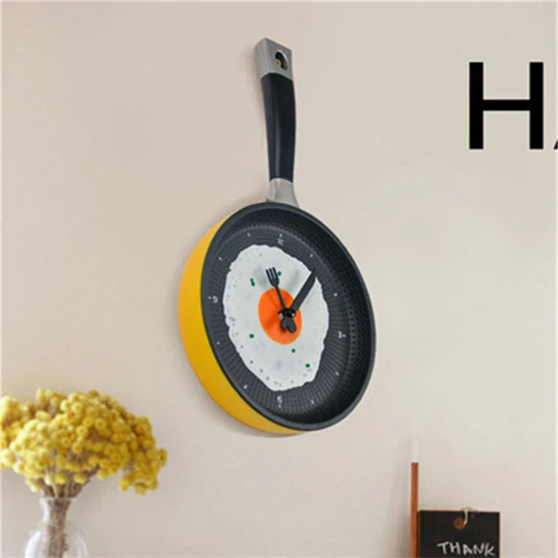 Sikunuo | Omelette Pot-Shaped Wall Clock