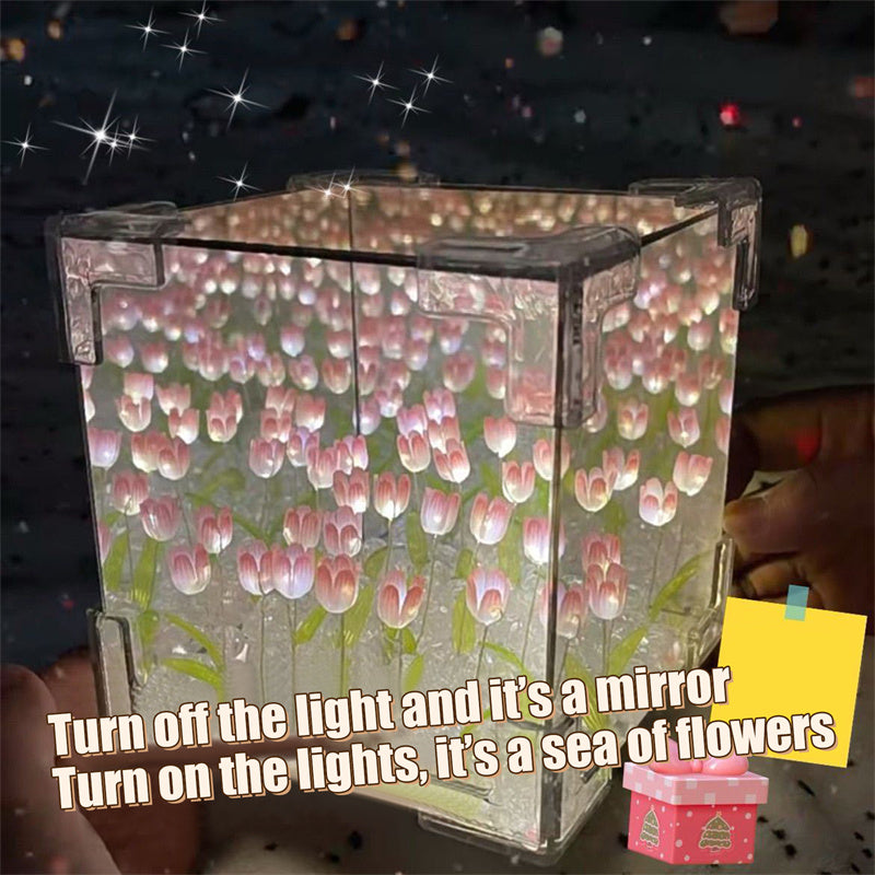 Sikunuo | Illuminated Tulip Elegance Mirror Lamp