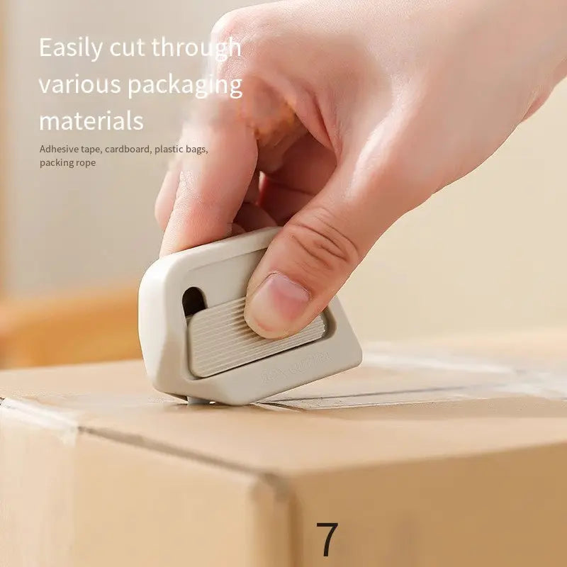Sikunuo | Ceramic box cutter – With automatic blade retraction & magnet function