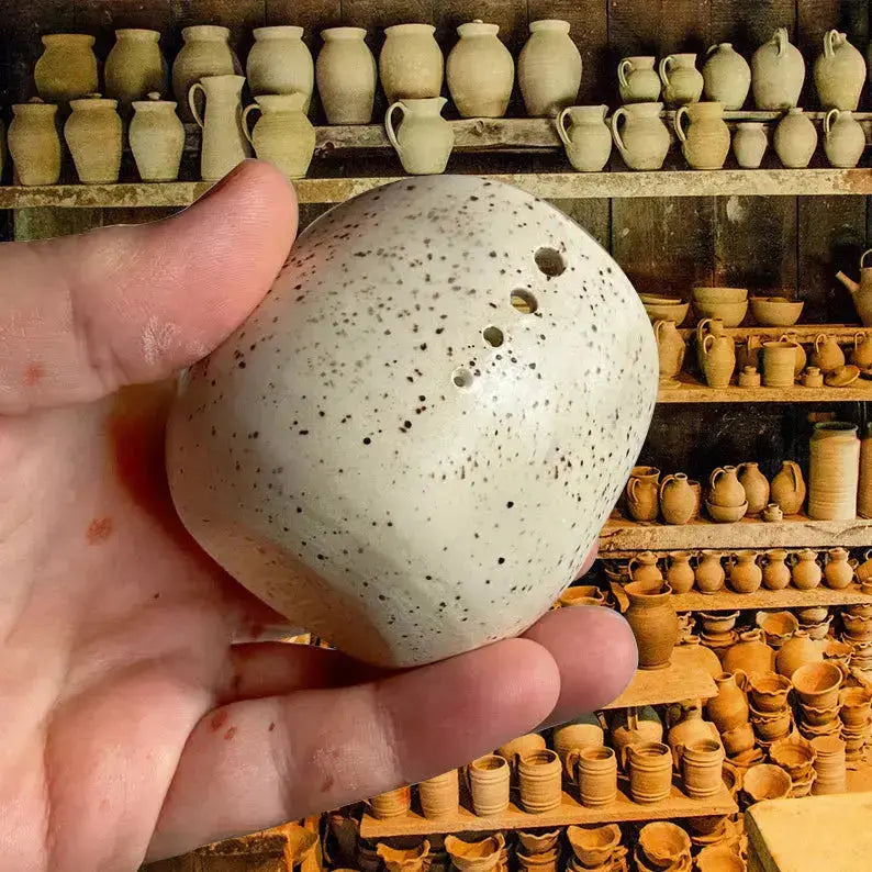Sikunuo | Ceramic Herb Stripper with Rustic Artisan Charm
