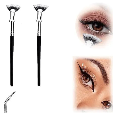 Sikunuo |  I Folding Eyelash Brush with Angled Head – Perfect for Hectic Mornings