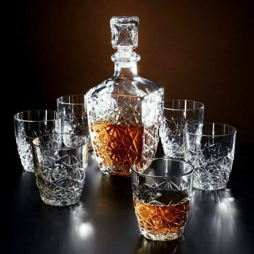 Sikunuo | Luxury whiskey decanter with elegant glasses