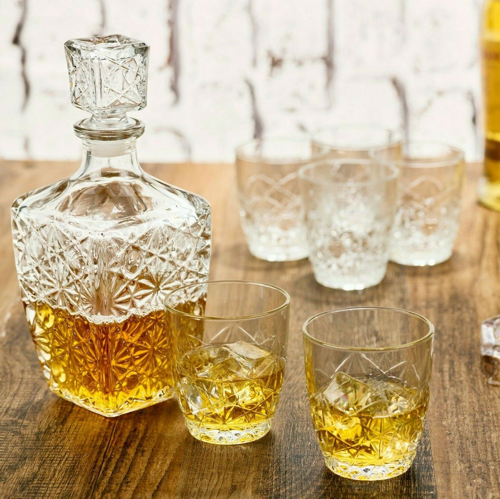 Sikunuo | Luxury whiskey decanter with elegant glasses