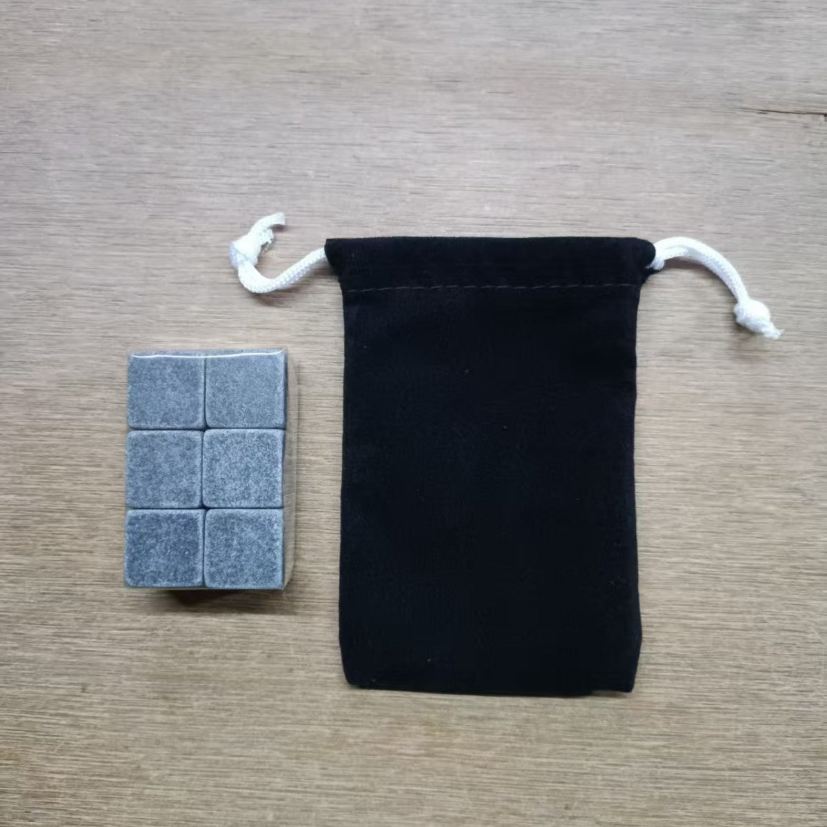 Reusable Whiskey Chilling Stone Cubes with Velvet Drawstring Pouch Sikunuo
