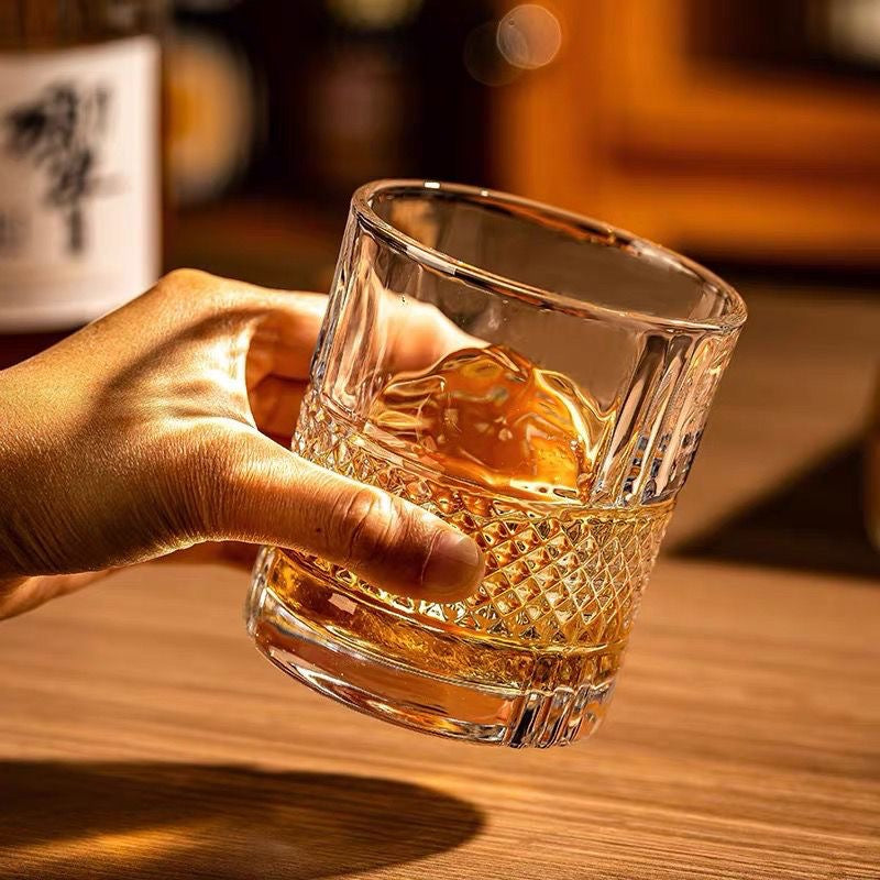 Embossed Vintage Cut Crystal-Style Whiskey Tumbler Glass Sikunuo