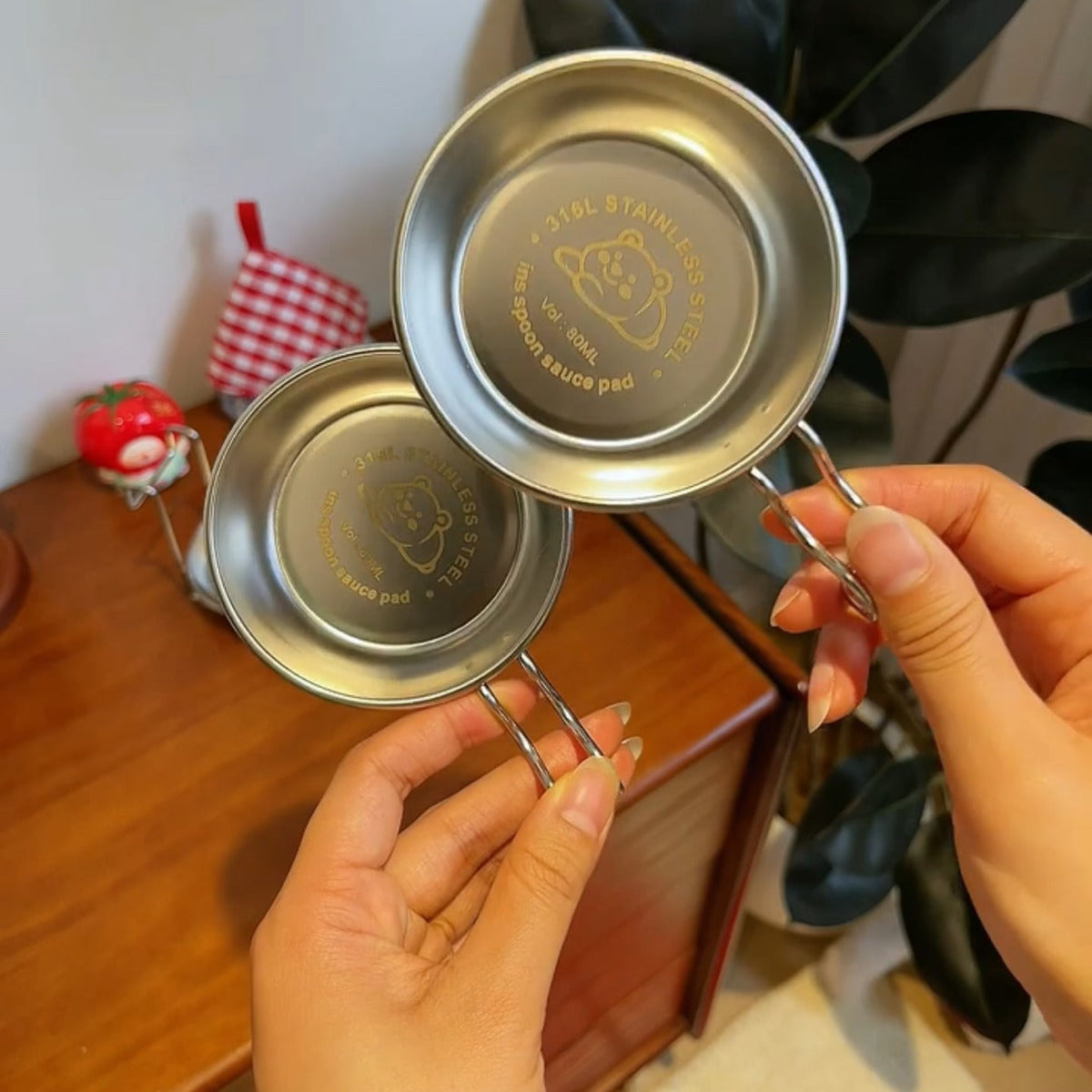 Sikunuo | Fun Size Stainless Steel Dipping Bowl