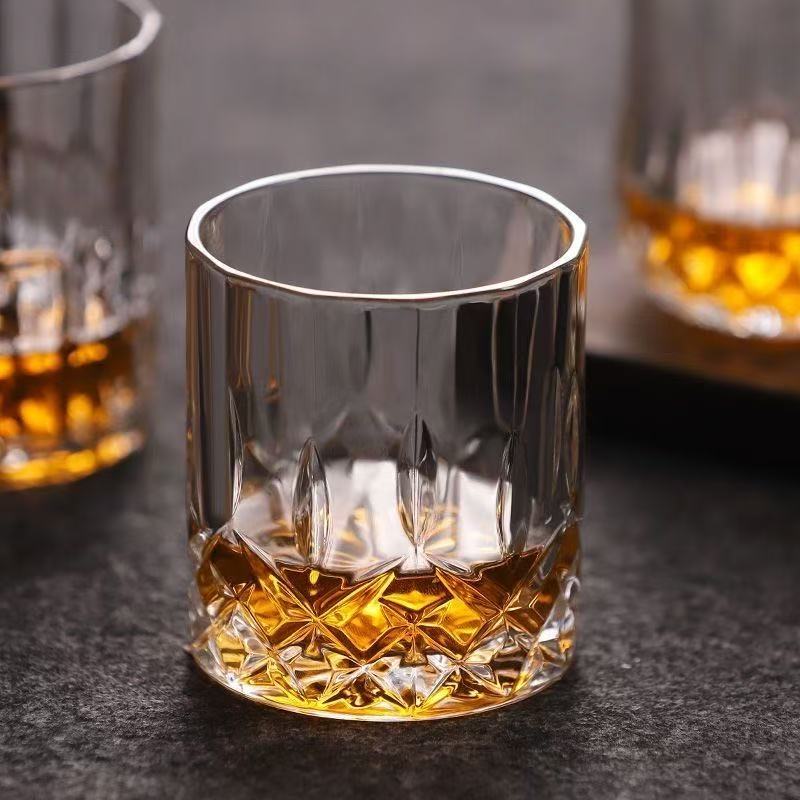 Embossed Vintage Cut Crystal-Style Whiskey Tumbler Glass Sikunuo