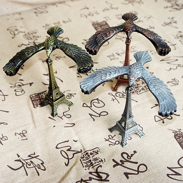 Sikunuo | Retro Eagle Tower Balance Figurines