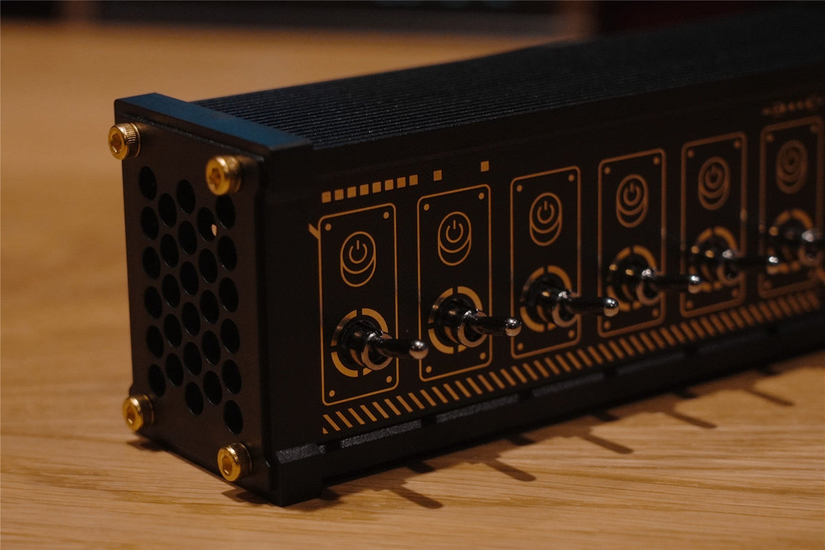 Sikunuo | Retro Block USB Socket