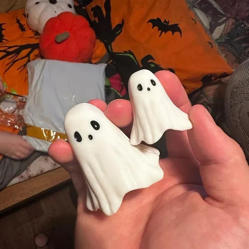 Sikunuo | Sweet Not So Scary Ghost Home Decor Figurines