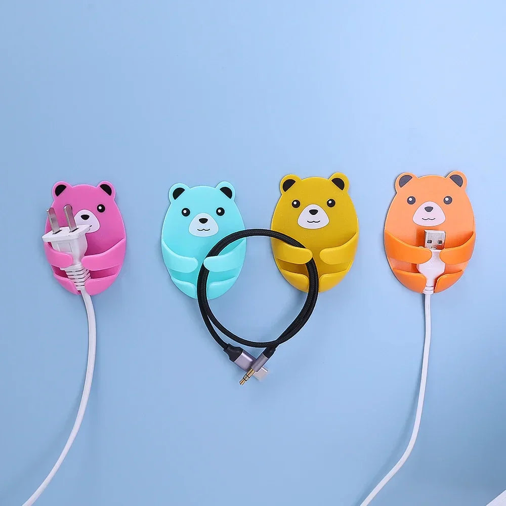 Sikunuo | Bear Hug Self-Adhesive Wall Plug Holder