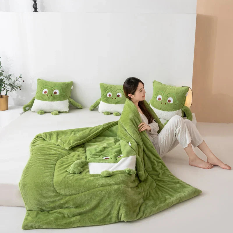 Sikunuo | Cozy Dreams Mini Monster Quilted Pillow Blanket