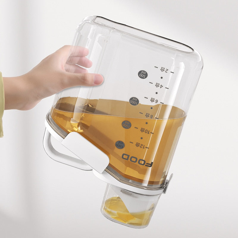 Sikunuo | Transparent Measuring Food Storage Dispenser
