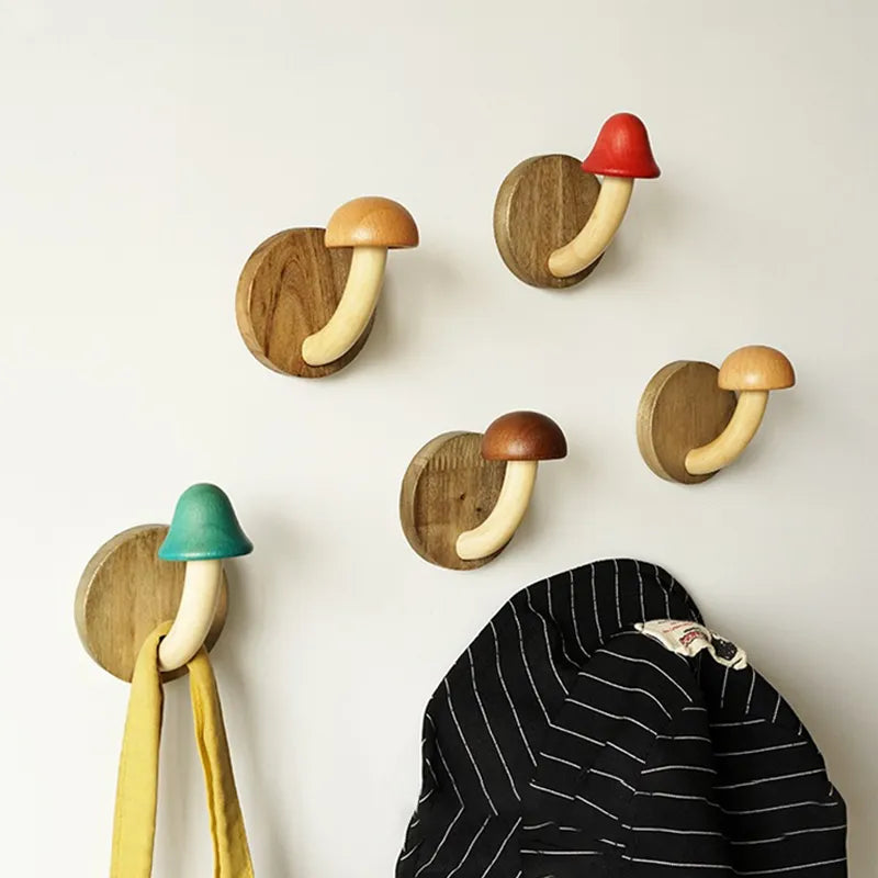 Sikunuo | Mystic Mushroom Wooden Wall Clothes Hanger
