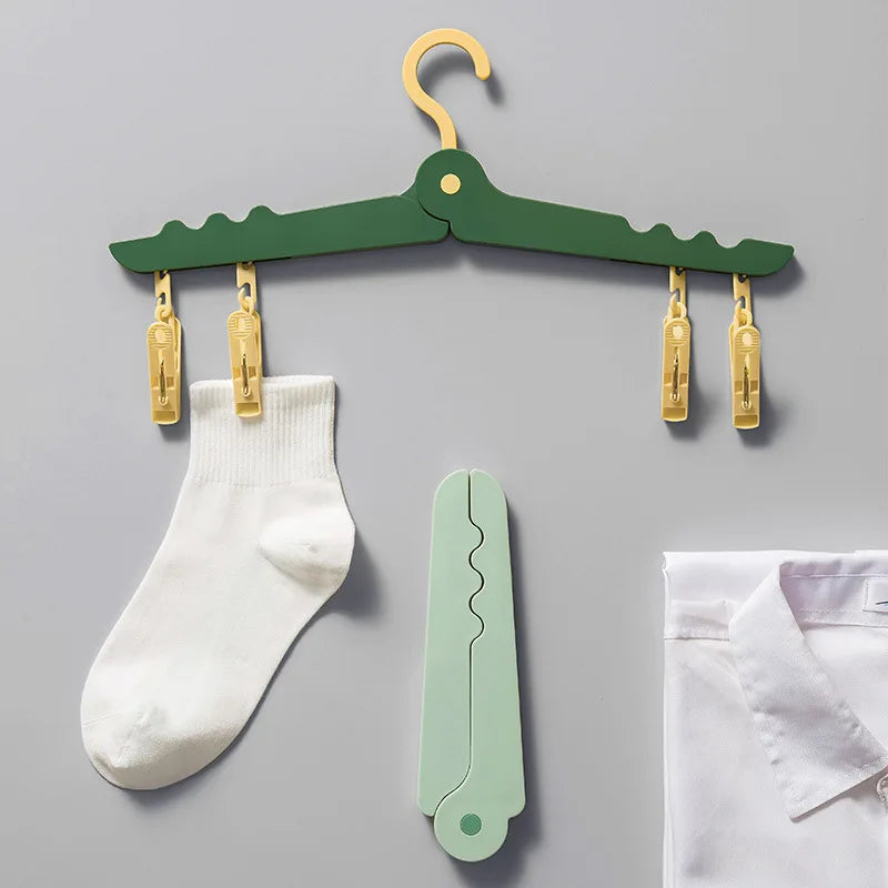 Sikunuo | Travel Ease Foldable Clothes Hanger