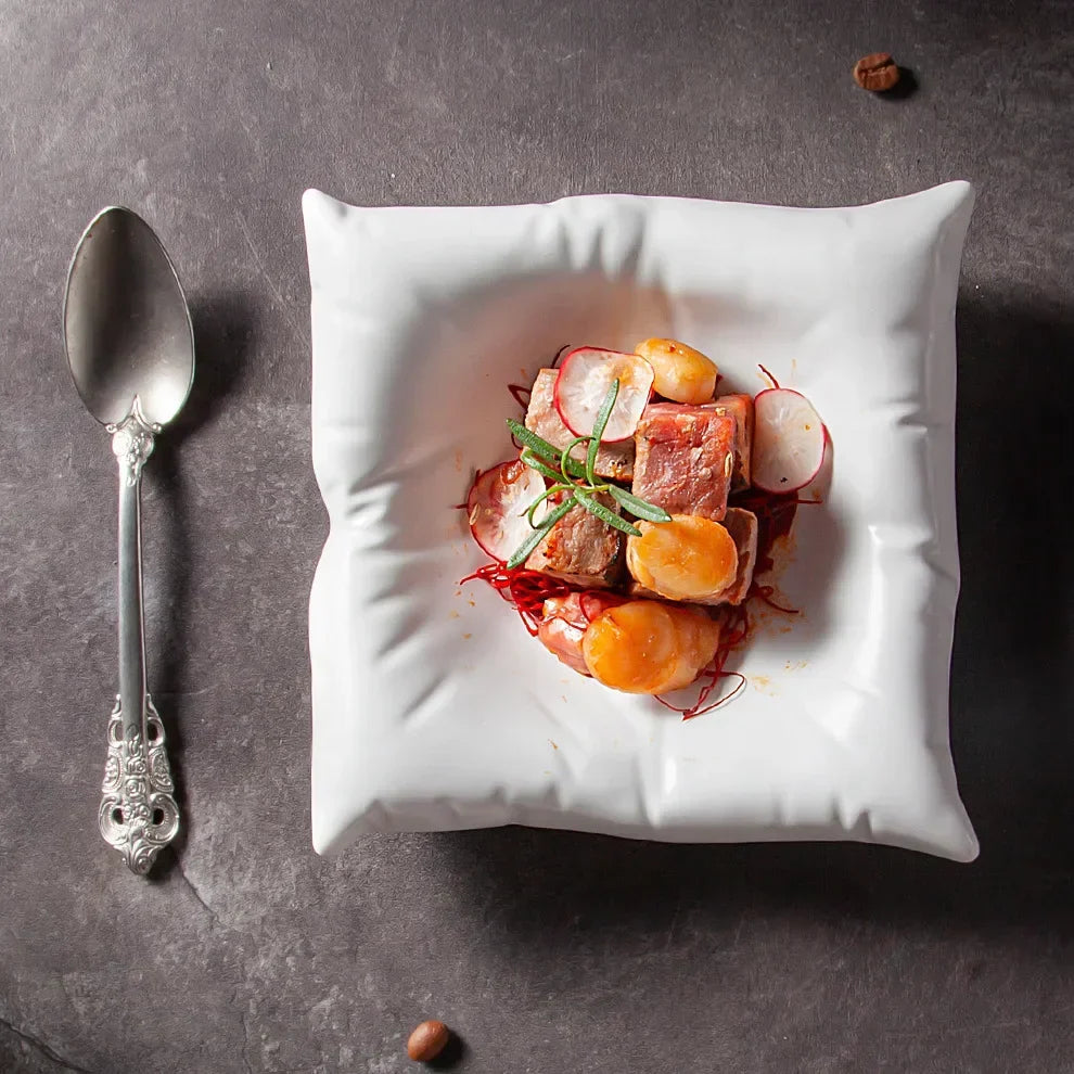 Sikunuo | Ceramic Artistic Pillow Shape Food Plate