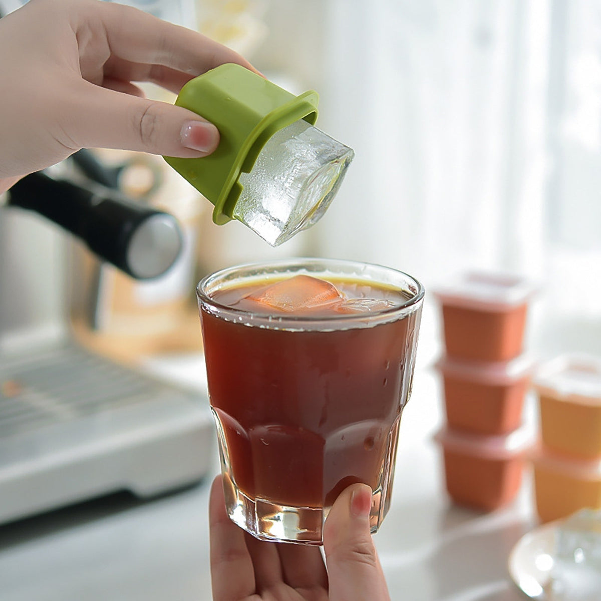 Sikunuo | Stackable Ice Cube Maker Set