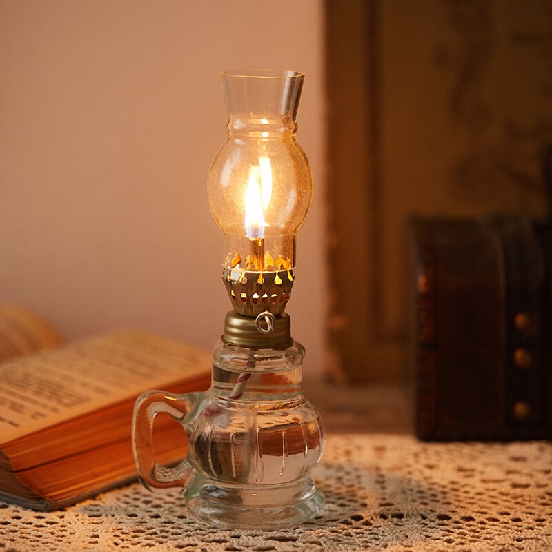 Sikunuo | Vintage Kerosene Oil Lamp