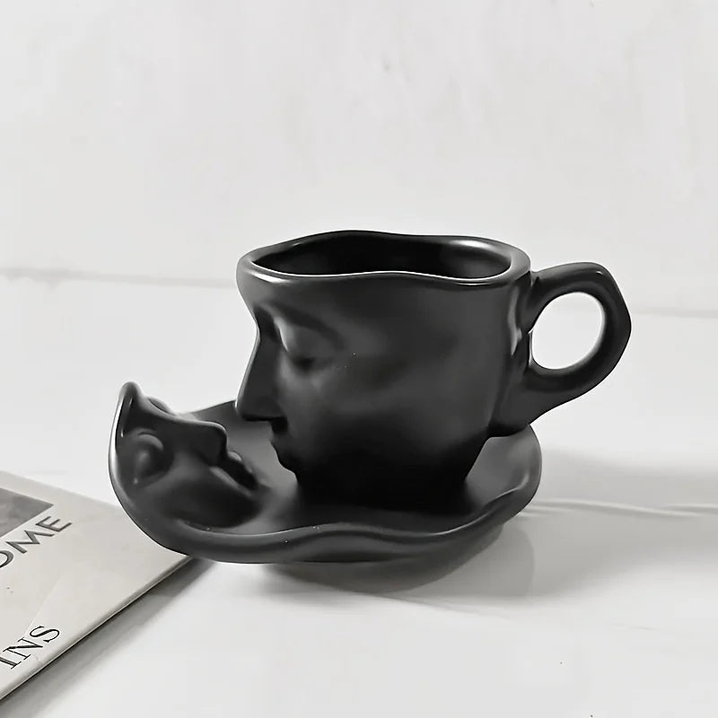 Sikunuo | Love Forever Kiss Ceramic Mug