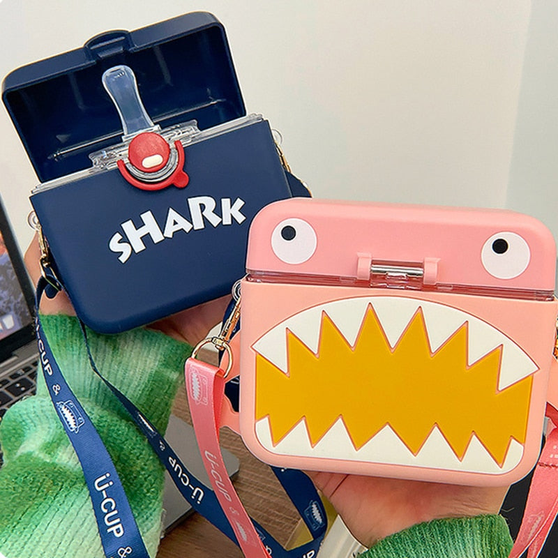 Sikunuo | Shark Built-in Straw Water Bottle