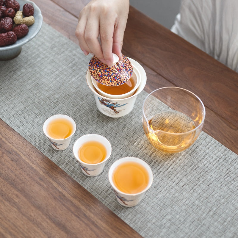 Sikunuo | Magical Winter Ceramic Tea Cup Set