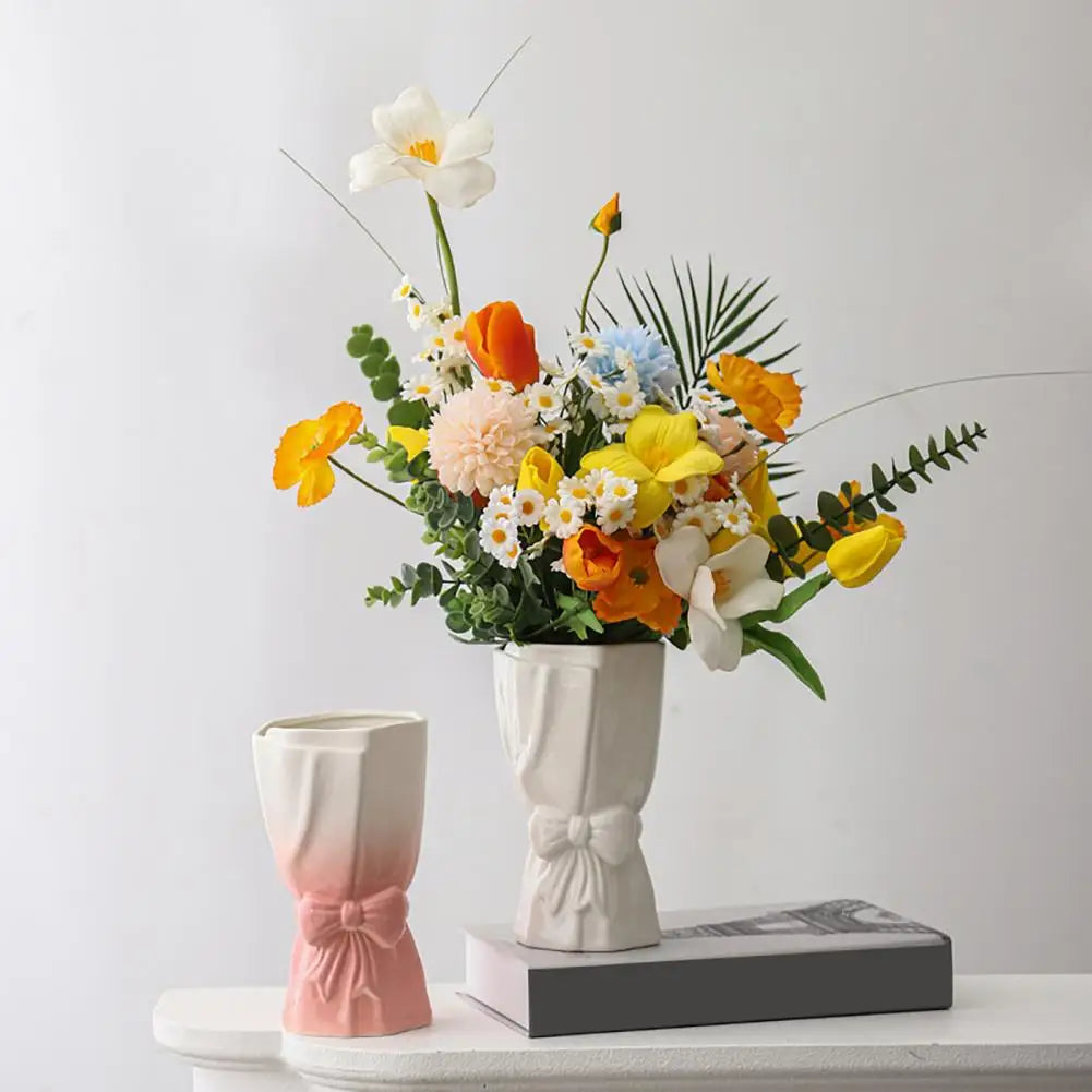 Sikunuo | Ribbon Bow Ceramic Tabletop Flower Vase