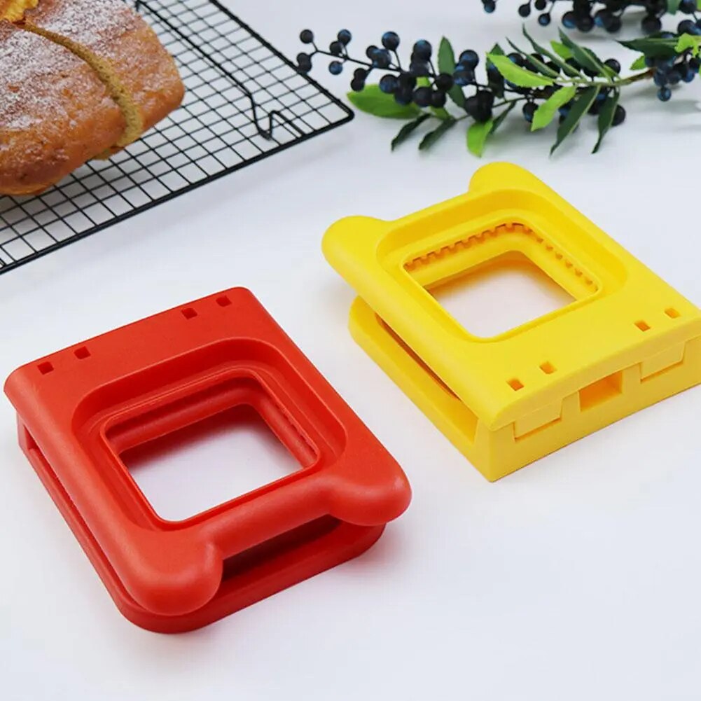Sikunuo | Kids Dream Square Sandwich Cutter