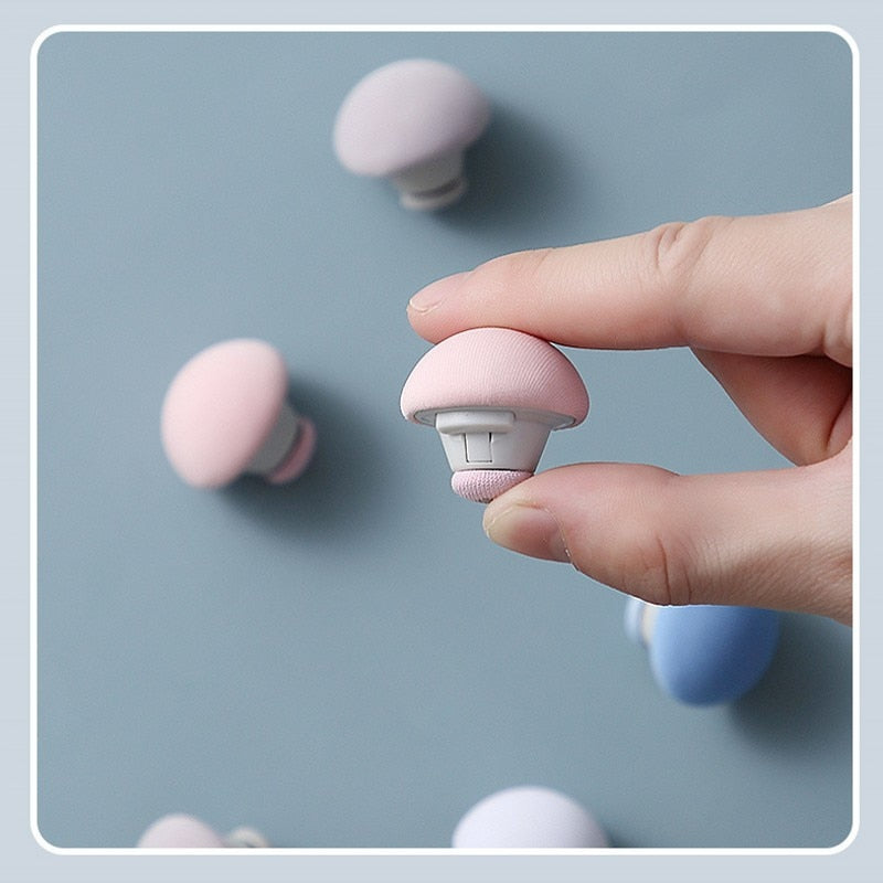 Sikunuo | Mushroom Shape Bed Sheet Holder Clips