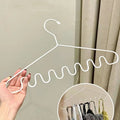 Sikunuo | Japanese Space-Saving Wavy Cloth Hanger