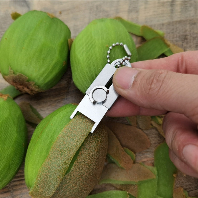 Sikunuo | Stainless Steel Mini Vegetable Peeler Keychain
