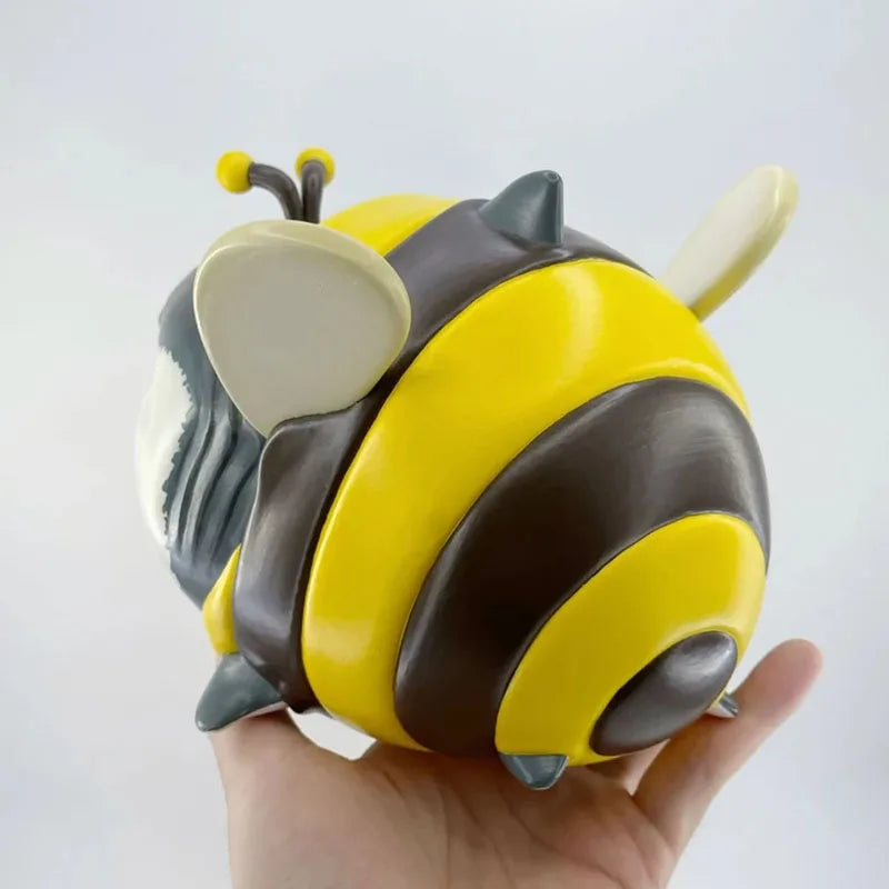 Sikunuo | Scary Shark Bee Resin Decor