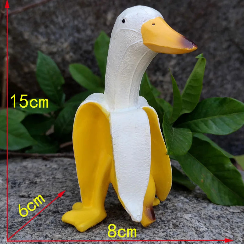 Sikunuo | Peeled Banana Duck Face Garden Decor
