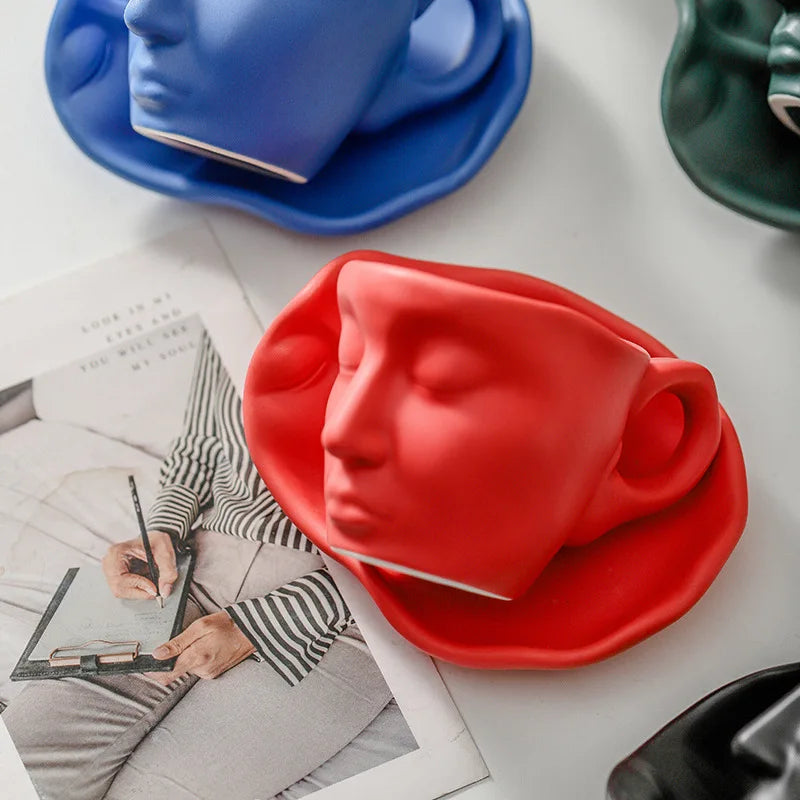 Sikunuo | Love Forever Kiss Ceramic Mug