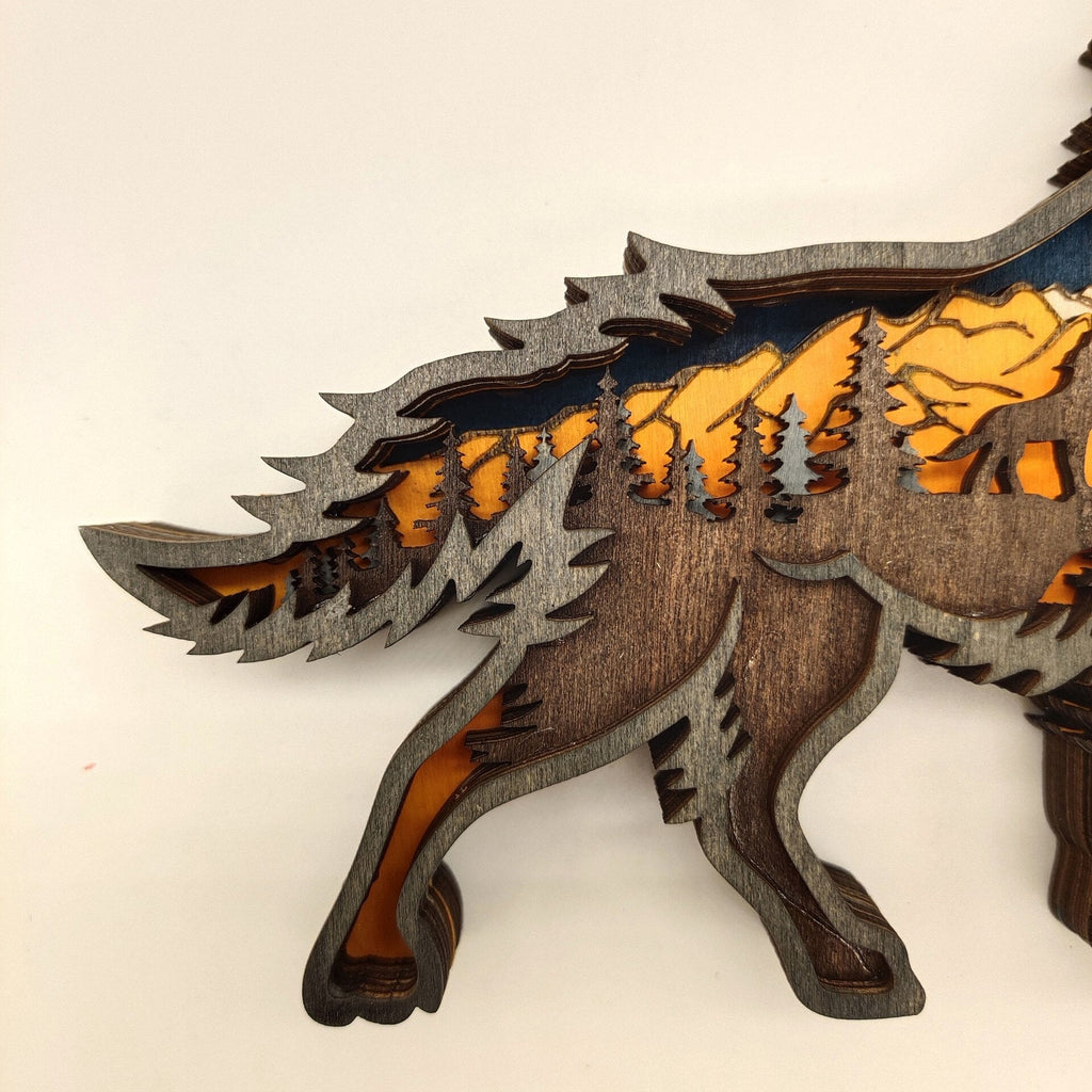 Sikunuo | Nightglow Wooden Craft Wolf Decor