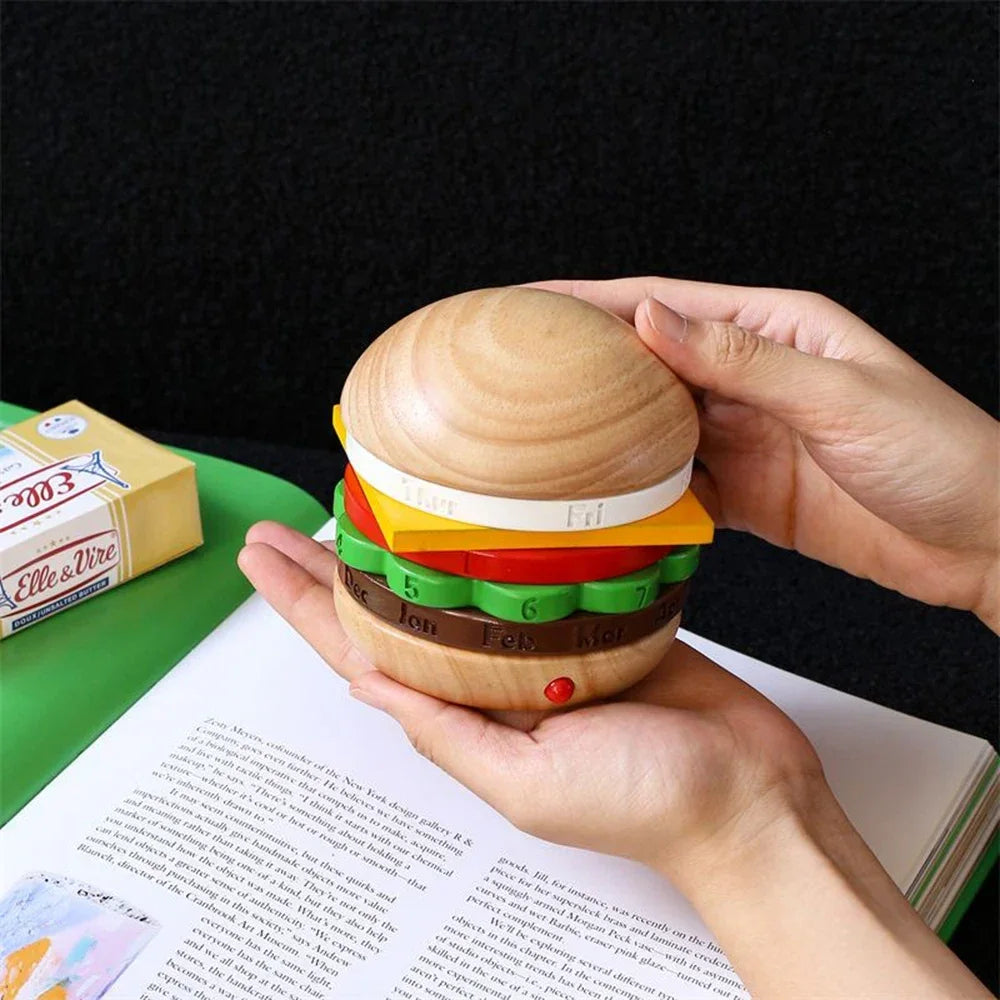 Sikunuo | Rotating Wooden Hamburger Decorative Calender
