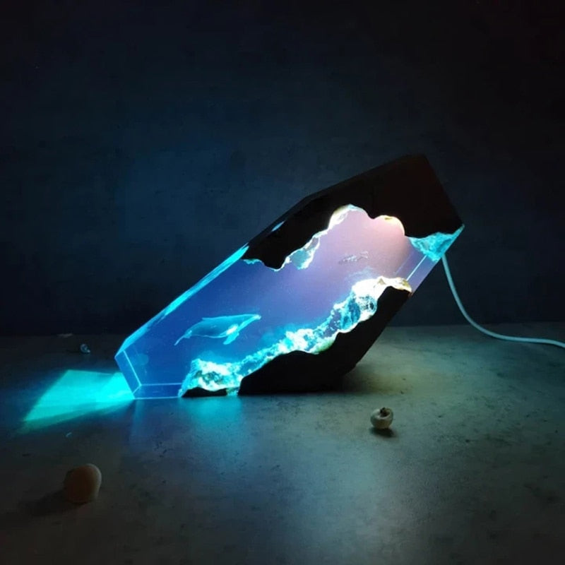 Sikunuo | Deep Sea Adventure Resin Diver Lamp Decor