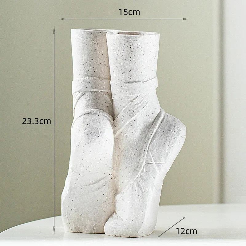 Sikunuo | Artistic Ballerina Ceramic Vase