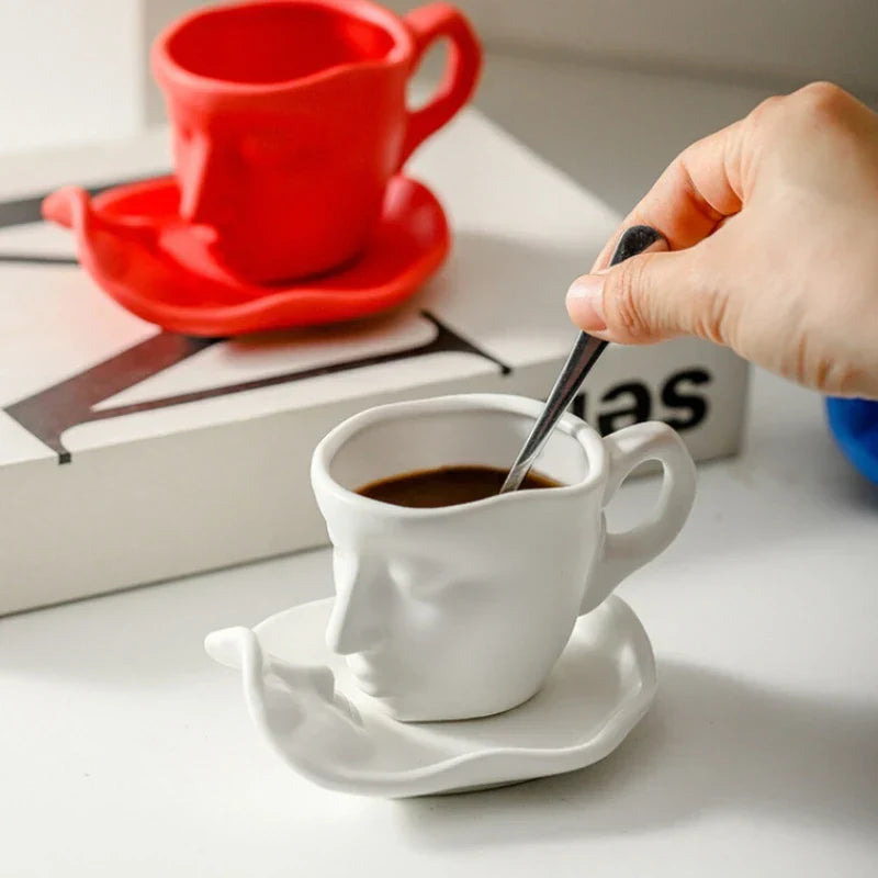 Sikunuo | Love Forever Kiss Ceramic Mug