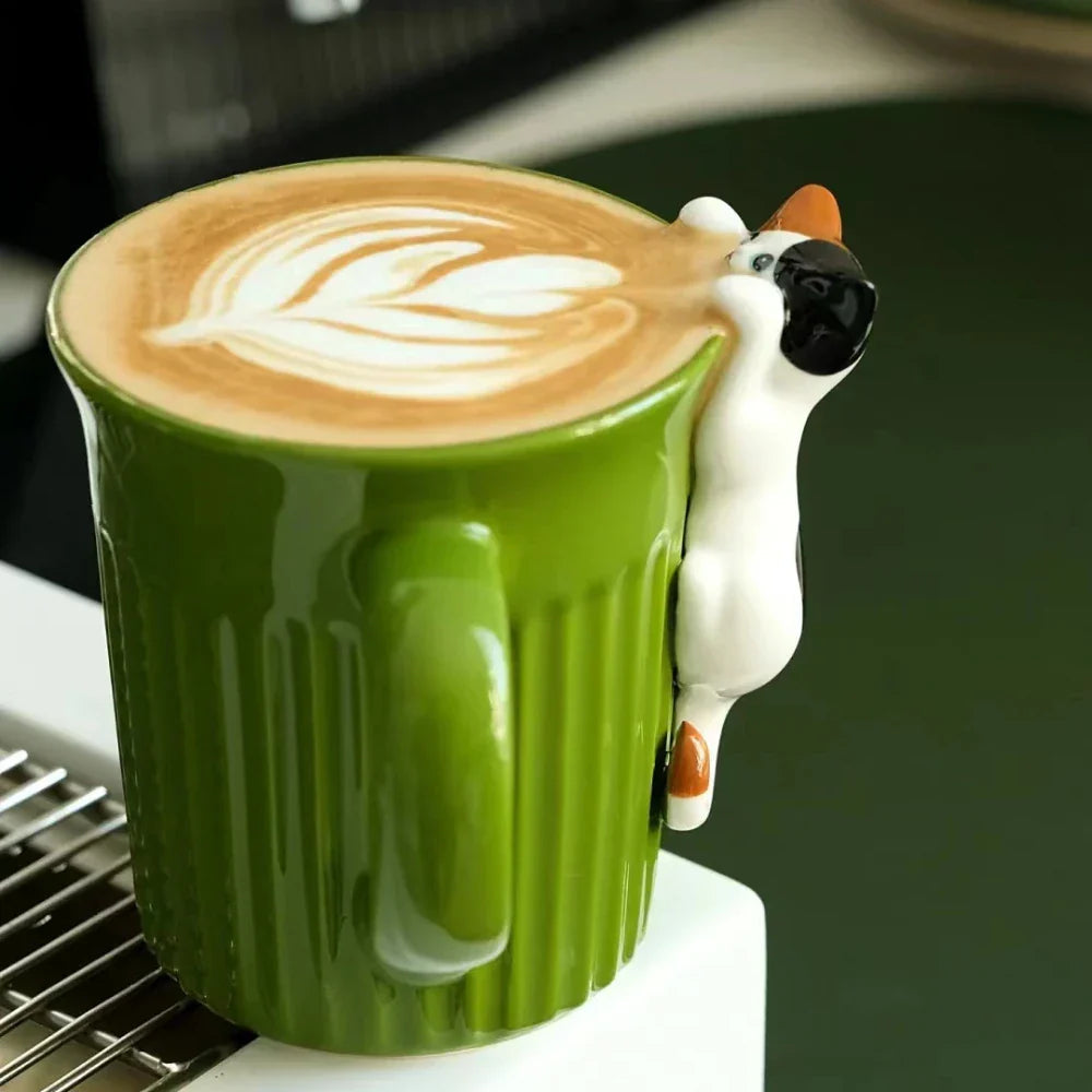 Sikunuo | Climbing Cat Coffee Mug