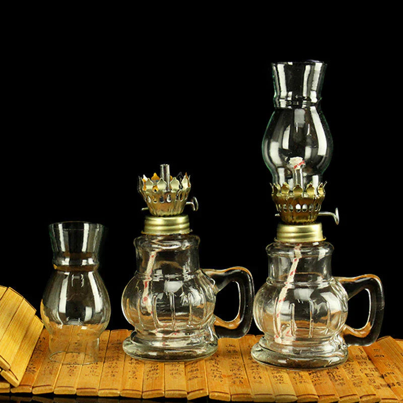 Sikunuo | Vintage Kerosene Oil Lamp