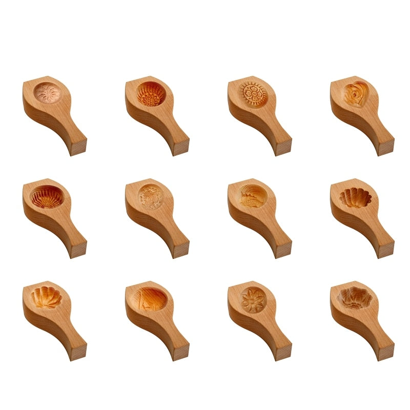 Sikunuo | Wooden Moon Dumpling Maker Mold