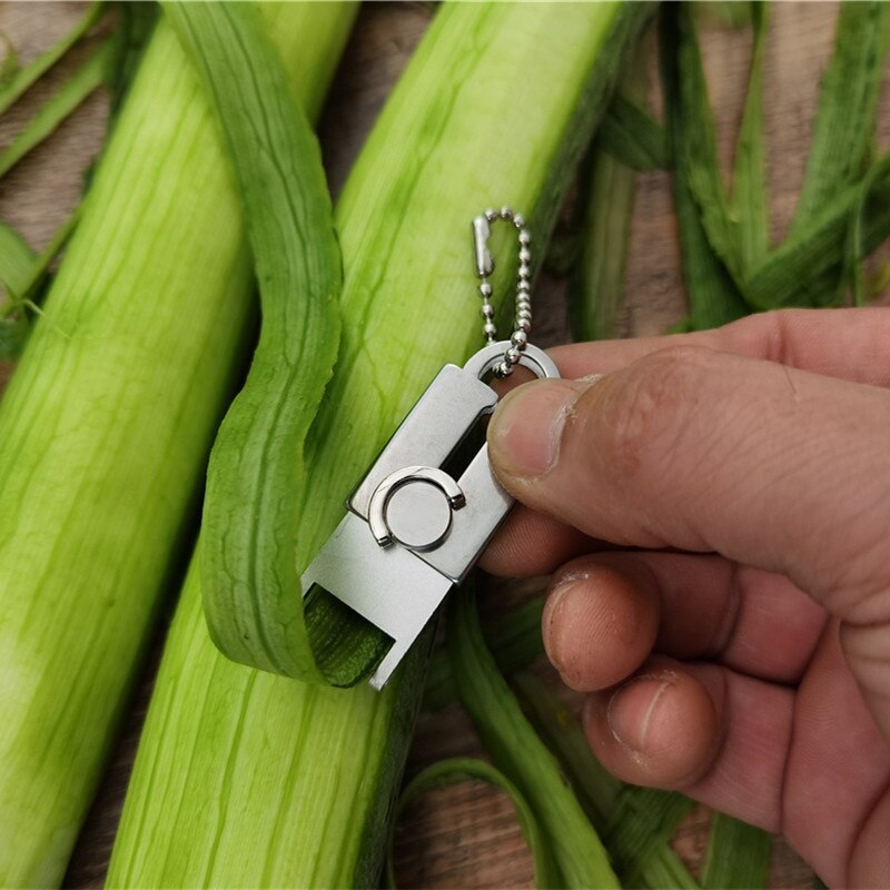 Sikunuo | Stainless Steel Mini Vegetable Peeler Keychain