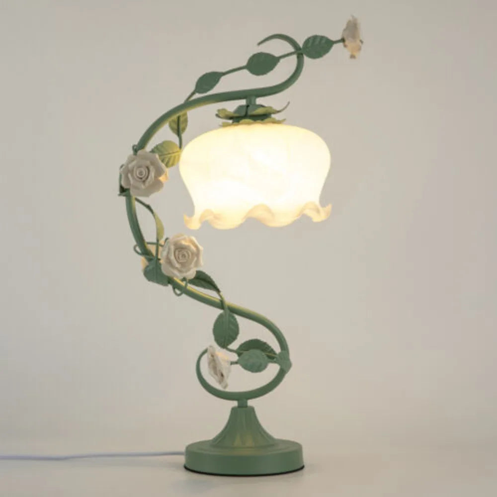 Sikunuo | Artistic Nature-Themed Flower Desk Lamp