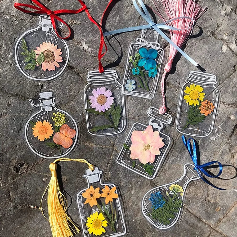 Sikunuo | DIY Transparent Natural Floral Bookmarks
